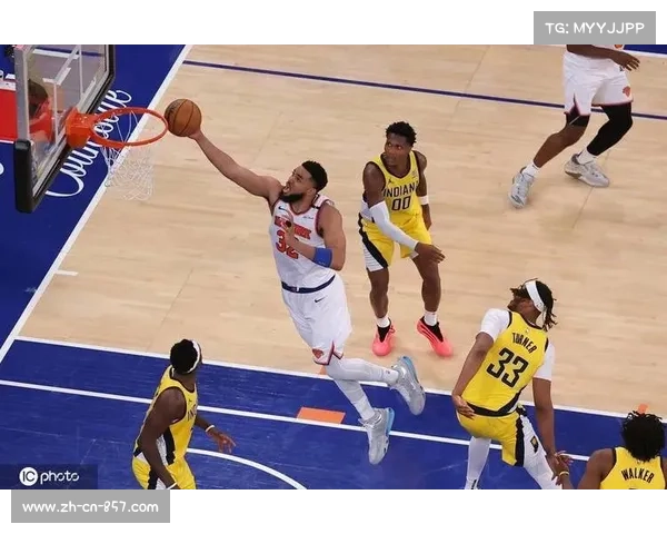 尼克斯布伦森唐斯挡拆配合，成为联盟最难防守战术组合之一